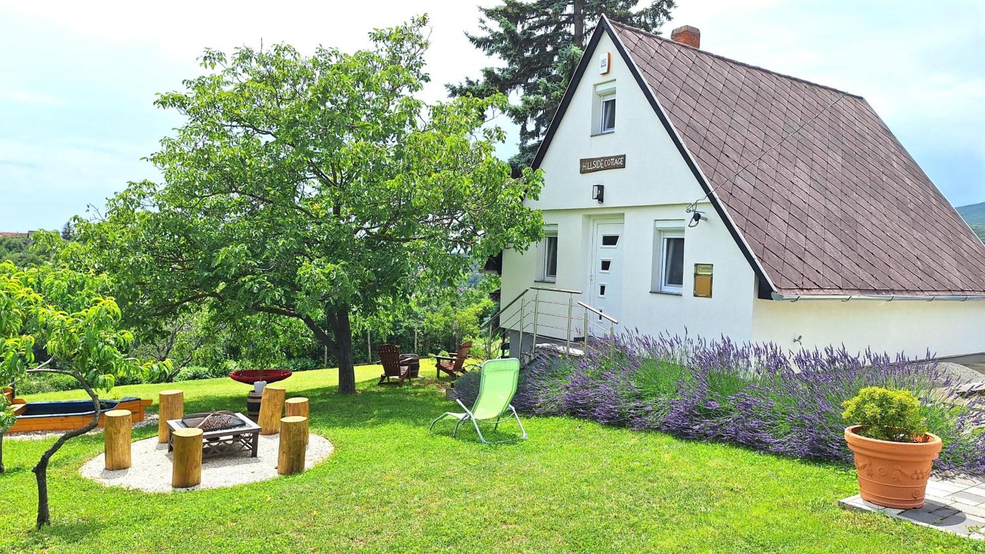 Hillside Cottage Pecs Exterior photo